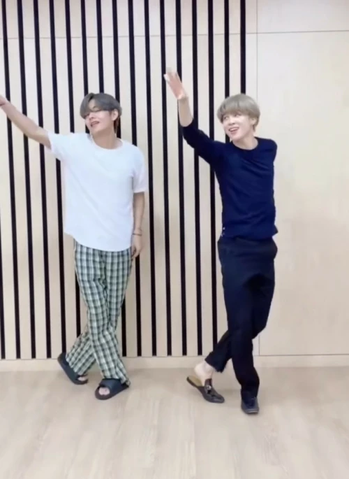 Green Plaid Comfy Pants | Taehyung – BTS