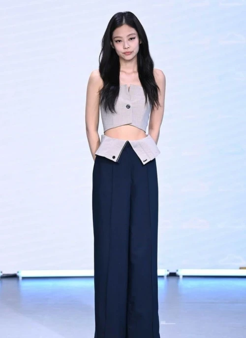 Black Folded Waist Wide Leg Pants | Jennie – BlackPink