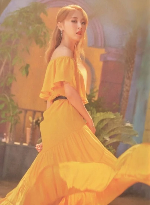 Yellow Off-Shoulder Maxi Dress | Moonbyul – Mamamoo