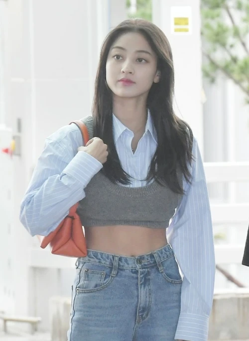 Blue Shirt And Grey Vest Two-Piece Set | Jihyo - Twice