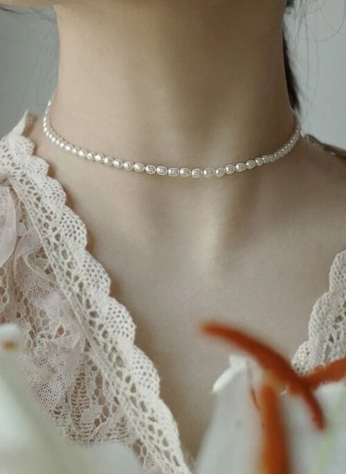 White Mini Pearl Choker Necklace | Ahyeon - BabyMonster