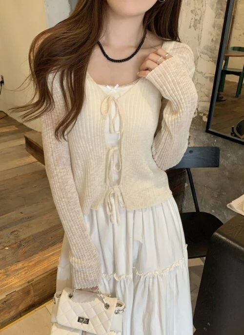 White Triple Lace Knitted Cardigan | Ban Ji Eum – See You In My 19th Life