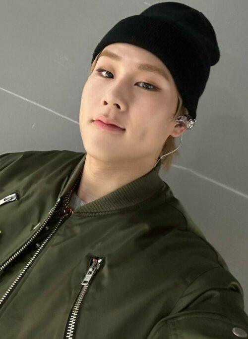 Green Front Zippers Bomber Jacket | Jooheon – MONSTA X