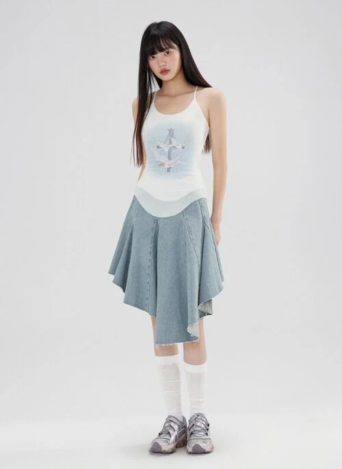 White Halter Cross Doves Top | Shuhua - (G)I-DLE