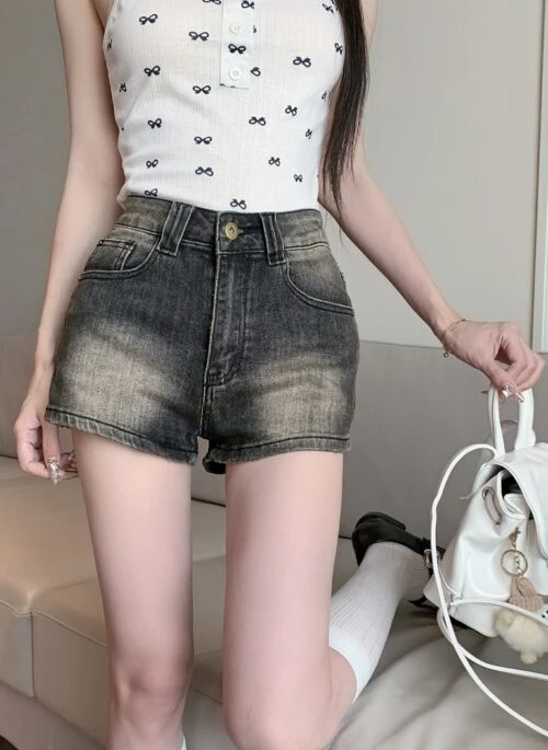 Grey Washed Denim Mini Shorts | Isa – STAYC