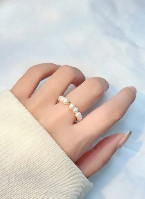 White Minimalist Pearl Ring | Jeongin – Stray Kids