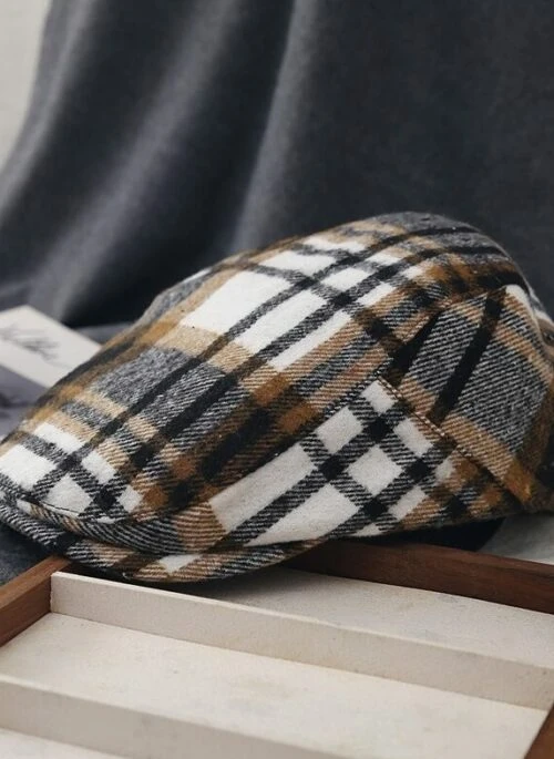 Brown And Black Plaid Newsboy Hat | Chaewon –  Le Sserafim