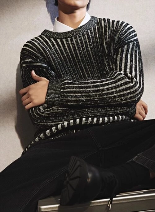 Grey Ribbed Gradient Sweater | Wonwoo - Seventeen