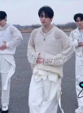 Off-White Crochet V-Neck Sweater | LeeKnow – Stray Kids