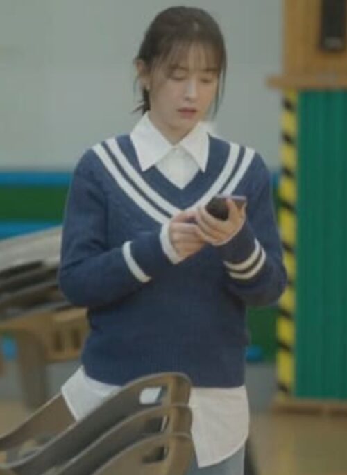 Blue V-Neck Sweater With White Linings |Yoon Ji Won - Love Your Enemy