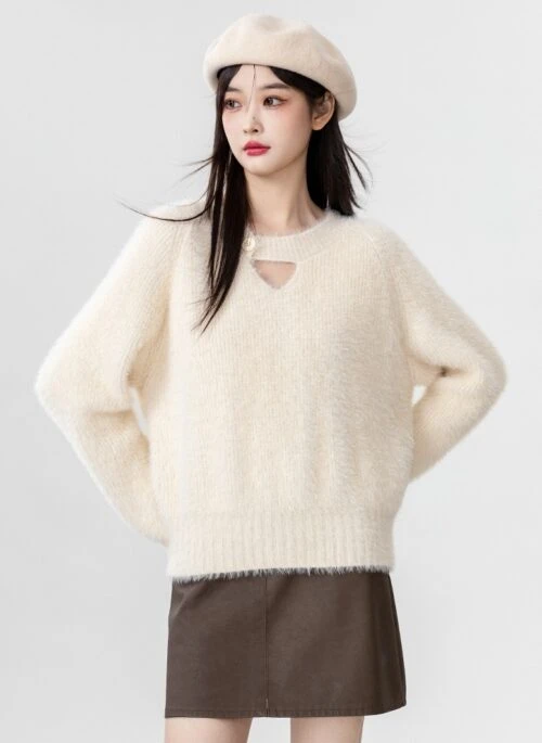 New Cozy Knit Sweater With Lace Design