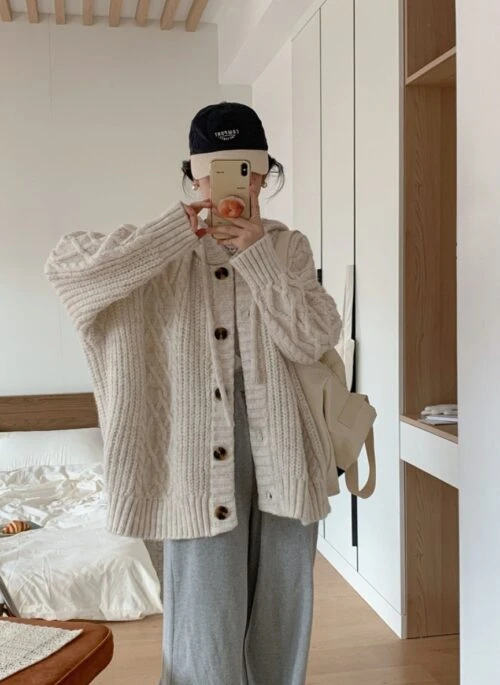 Beige Oversized Cable Knit Hooded Cardigan | Chaeryeong – ITZY