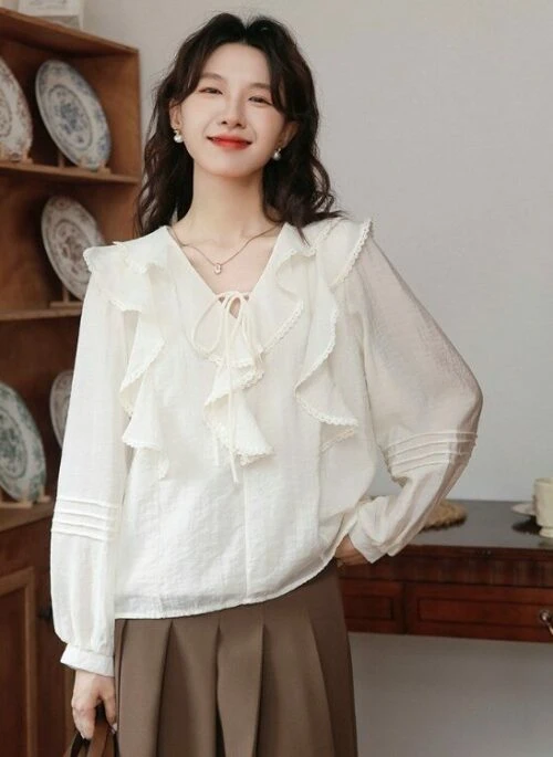 Beige Soft Ruffles Blouse | Hong Hee Joo – When The Phone Rings