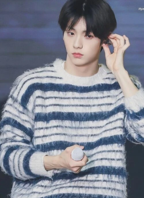 Blue Stripes Fuzzy Knit Sweater | Soobin – TXT