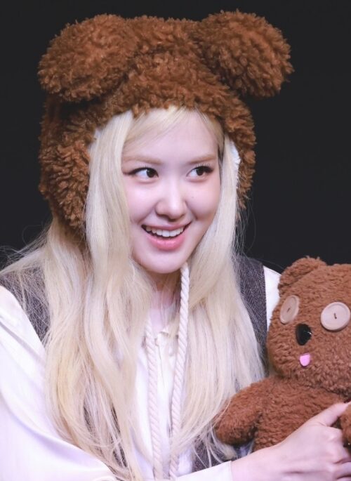 Brown Plush Bear Winter Hat | Rose – BlackPink