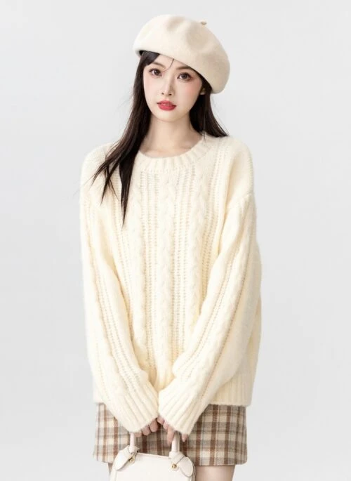 Cozy Knitted Sweater In Beige