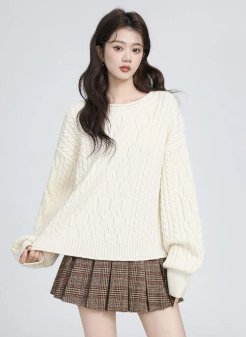 Cozy Offwhite Knit Sweater