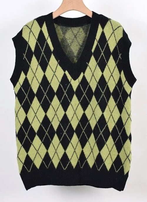 Green Argyle Pattern V-Neck Vest | Gaeul – IVE