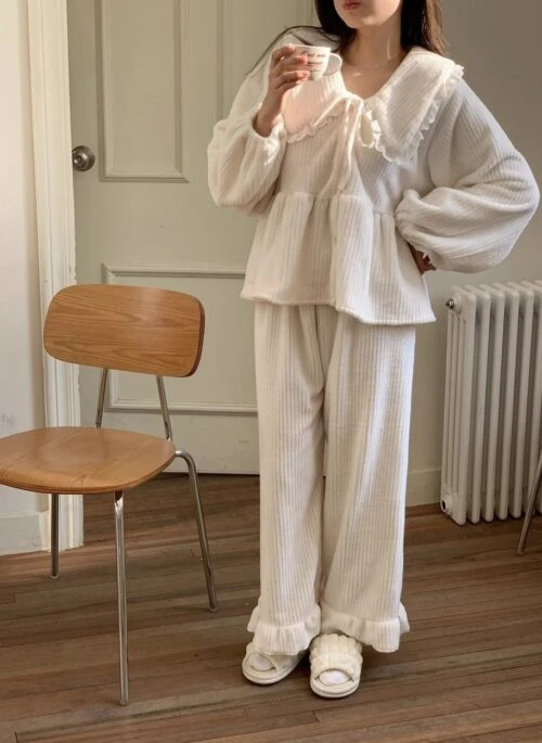 Off-White French Collar Ribbed Pajama Set | Yujin – IVE