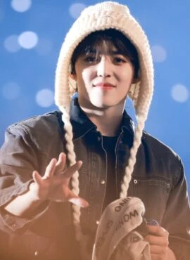 Off-White Knitted Hat With Braided Strings | S.Coups – Seventeen