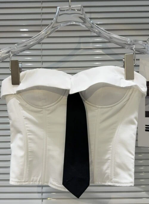 White Bustier Corset Top With Necktie |Yunjin - Le Sserafim