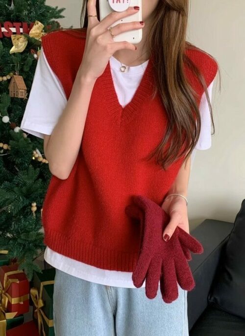 Red V-Neck Knitted Vest | Jisoo – BlackPink