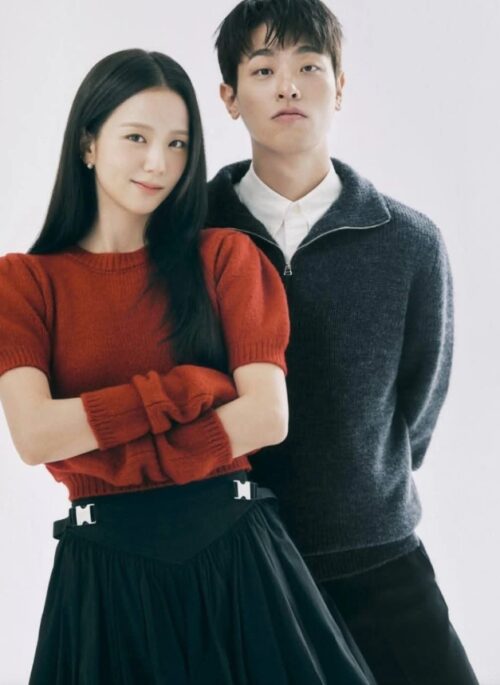 Red Knit Top With Arm Sleeves | Jisoo – BlackPink