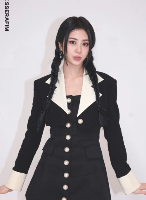 Black and White Suit Dress And Blazer Set | Yunjin – Le Sserafim