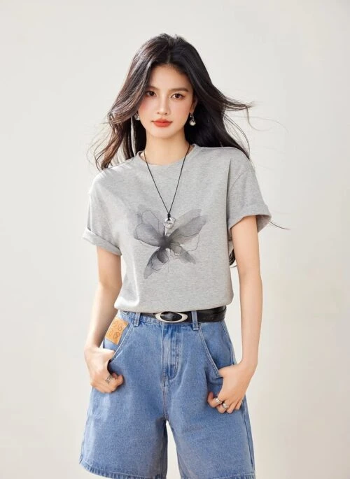 Elegant Relaxed Fit Casual T-Shirt