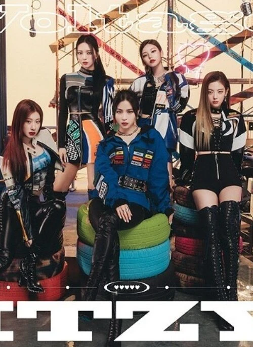 ITZY 1st Single Album – Voltage | Japanese Edition, Standard edition