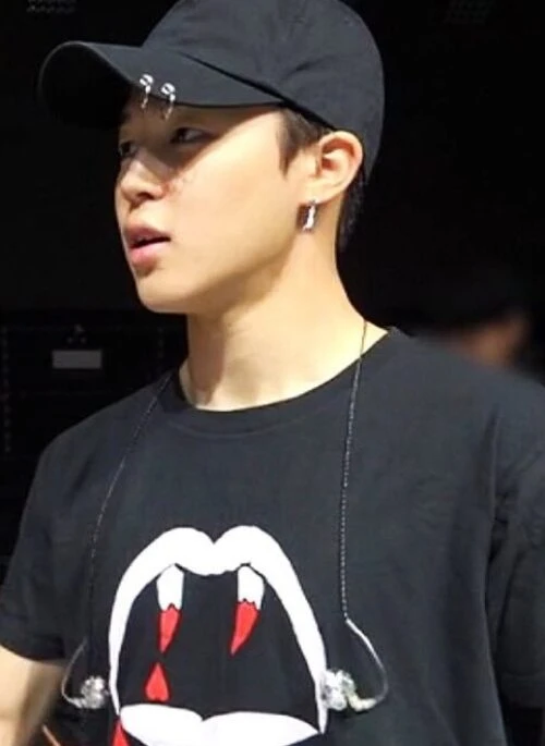 Black Vampire Fangs T-Shirt | Jimin – BTS