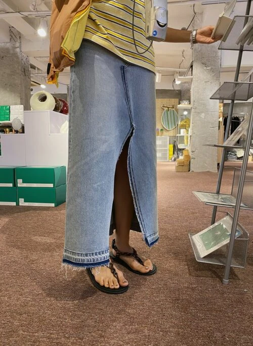 Blue Front-Slit Midi Denim Skirt | Baek Su Jeong – My Dearest Nemesis