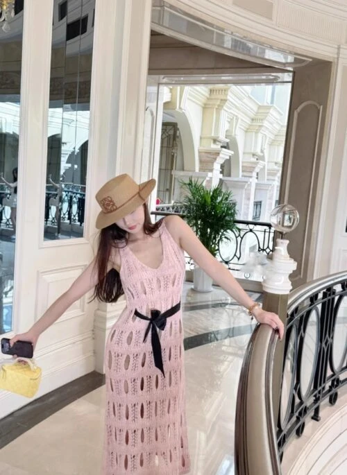Pink Bow-Accent Hollow Knit Dress | Jennie – BlackPink