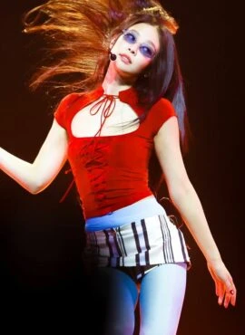 Red Hollow Front Lace-Up Top | Jennie – BlackPink