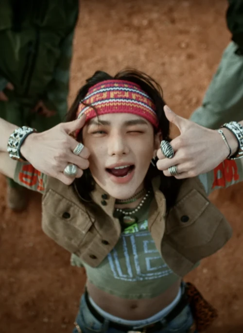 Silver And Black Infinity Ring | Hyunjin - Stray Kids Silver And Black Infinity Ring | Hyunjin - Stray Kids