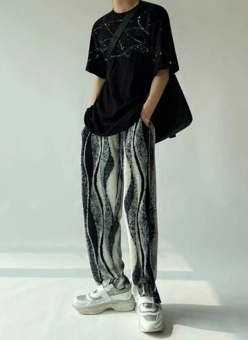 Summer Lightweight Relaxed Fit Pleated Pants