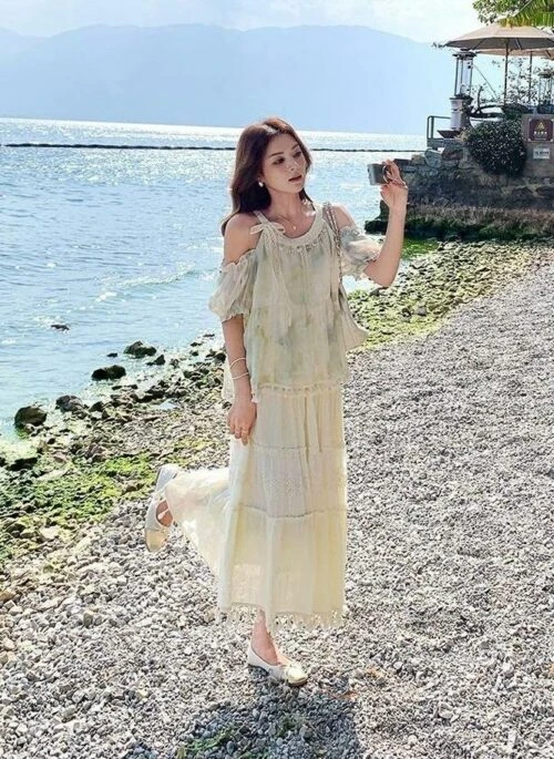 Sweet Off Shoulder Top And Skirt Set