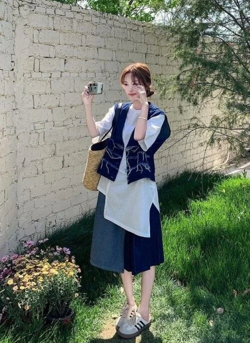 Trendy Denim Vest And T Shirt Outfit Set