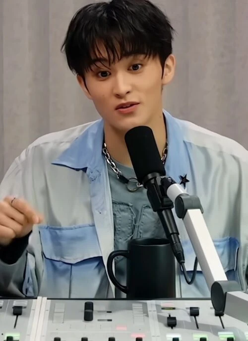 White Long Sleeves Shirt With Blue Ombre Details | Mark – NCT