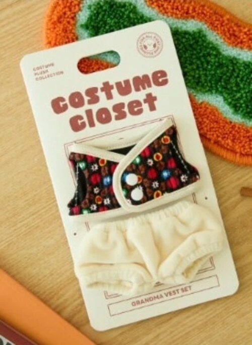 BT21 “Camp Fire” Closet Grandmother Vest Set