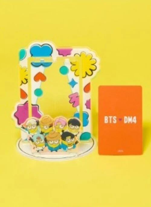 BTS x DM4 Merch – Photo Stand | Random