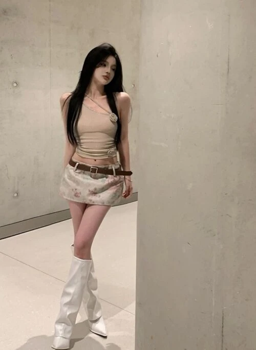 Beige Double Flower Asymmetric Top | Julie – Kiss Of Life