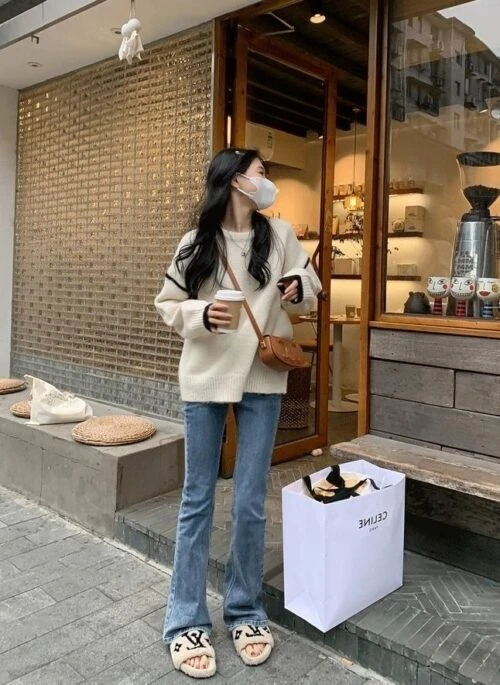 Beige Warm Sweater With Black Linings | Kang Han Deul – The Divorce Insurance