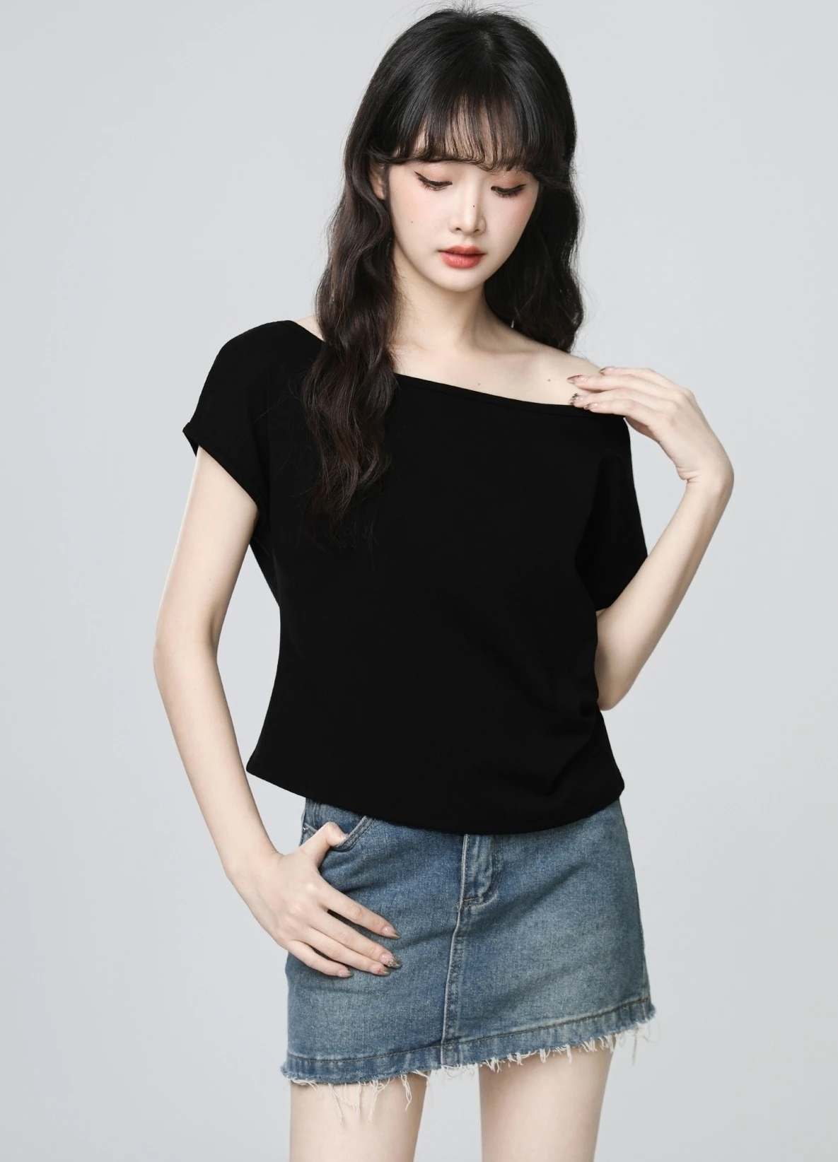 Black Asymmetrical Neck Short Sleeve Slim Fit Top - Fashion
