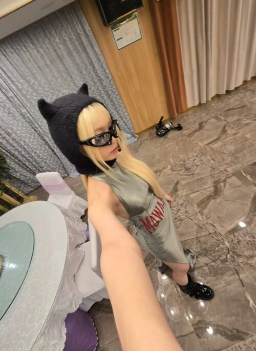 Black Devil Ears Knitted Balaclava Hat | Chaewon – Le Sserafim