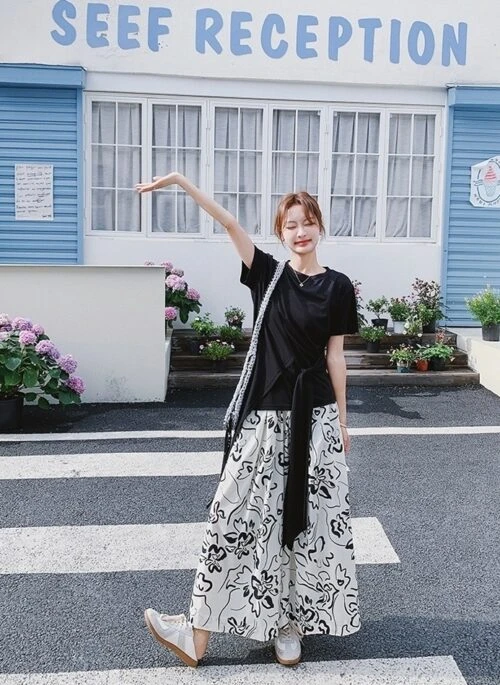 Black Irregular Print Skirt Pants Two Piece Set