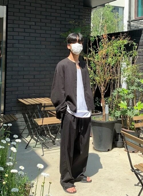 Black Relaxed Fit Wideleg Trousers