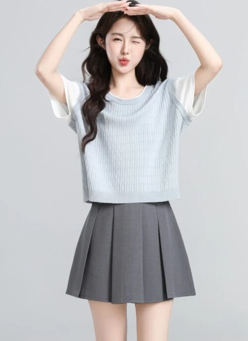 Blue Contrast Knit Short Sleeve Layered Top