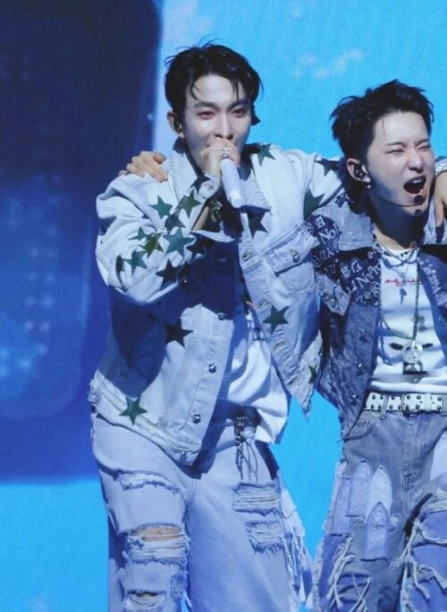 Blue Embroidered Stars Denim Jacket | DK – Seventeen