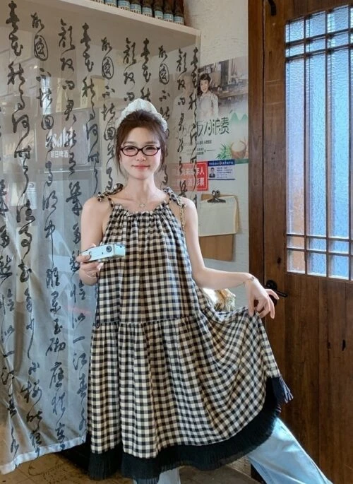 Chic Black White Plaid Sleeveless Babydoll Dress